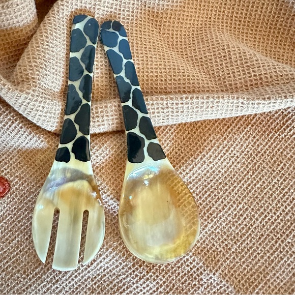 Decorative Charcuterie  Servers Giraffe Color - Picture 2 of 4